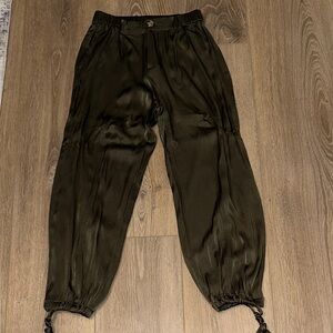 Bluivy Dark Olive Joggers with Adjustable Cuffs